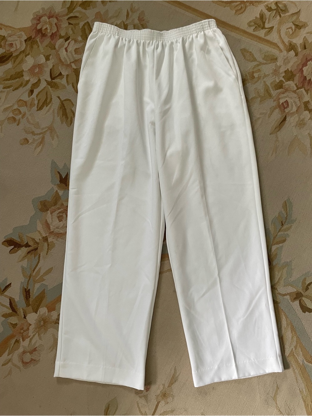 Alfred Dunner White Elastic-Waist Straight-Leg Pants